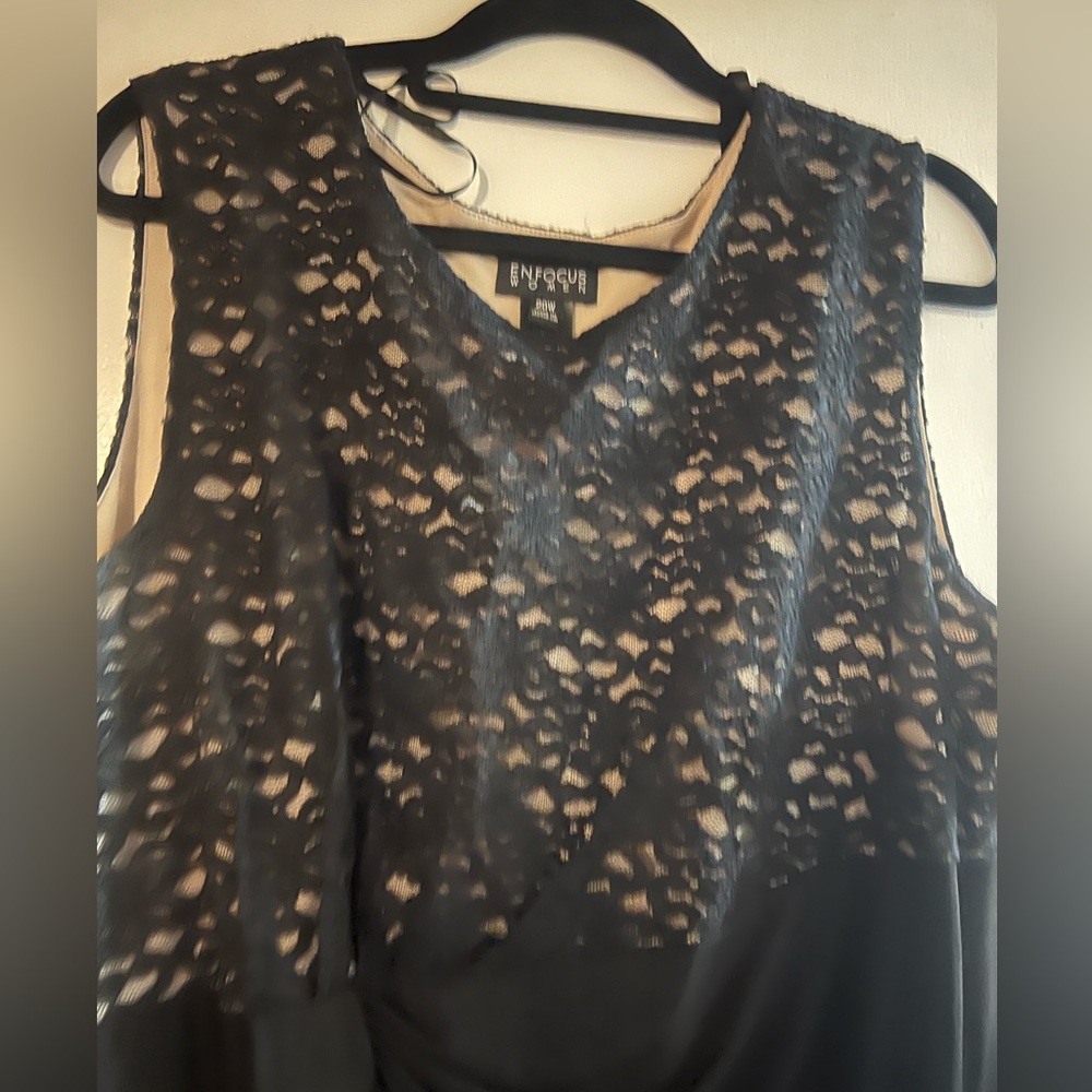 Size 20w black dress lace across the front